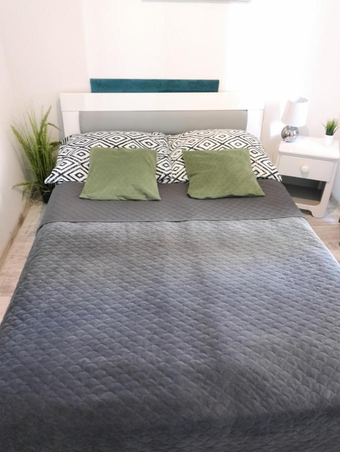 Apartament Lesny Любин Экстерьер фото